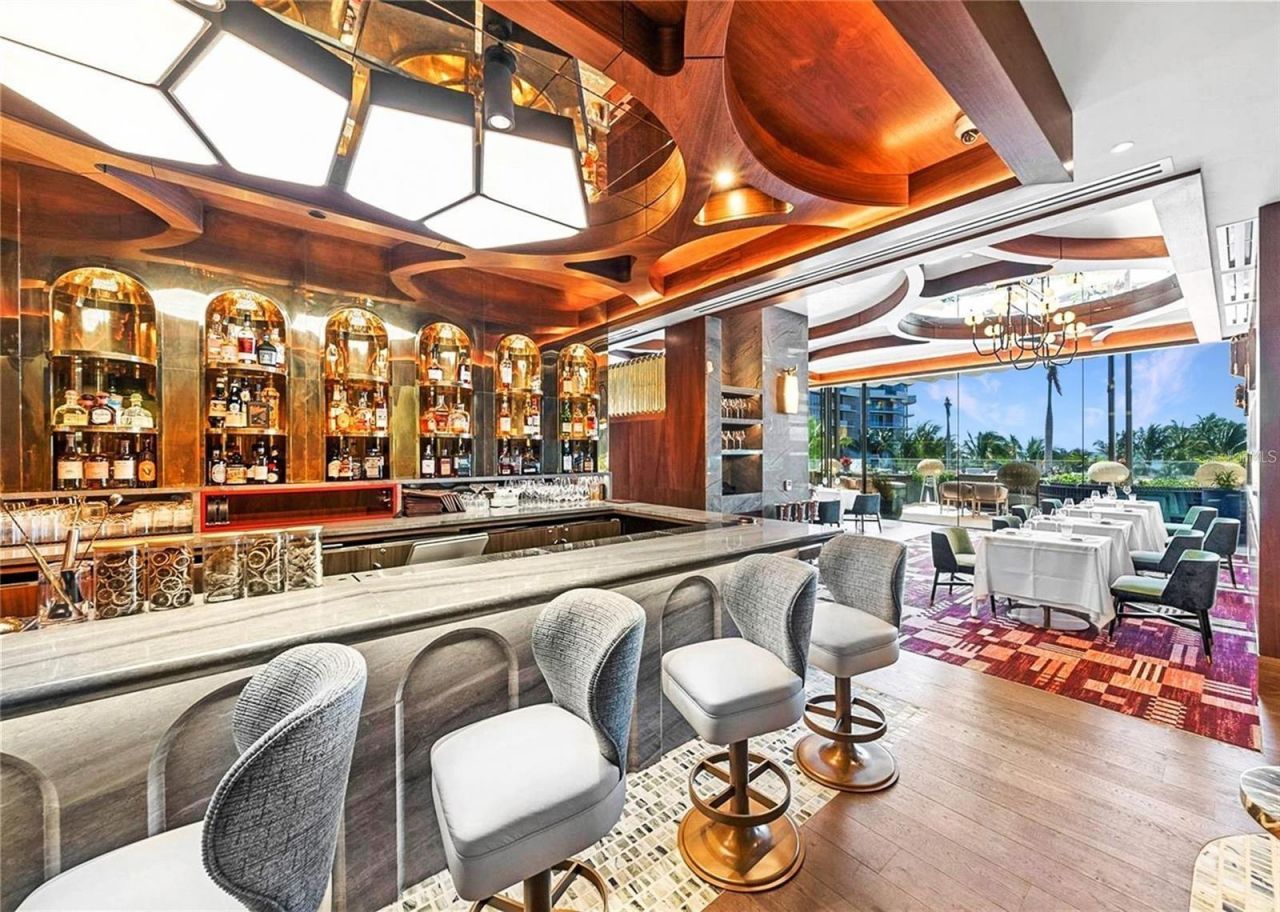 1581 Gulf Of Mexico Drive, Unit 307, Longboat Key, FL 34228 Photo