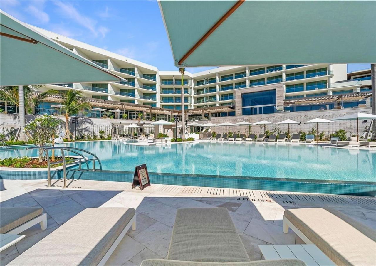 1581 Gulf Of Mexico Drive, Unit 307, Longboat Key, FL 34228 Photo