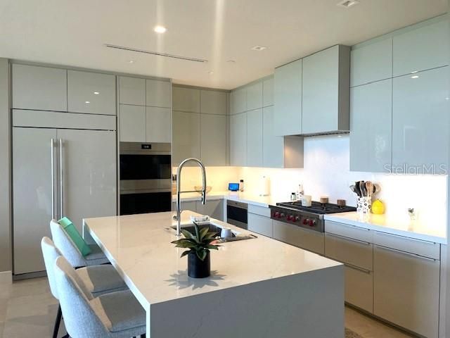 1581 Gulf Of Mexico Drive, Unit 307, Longboat Key, FL 34228 Photo