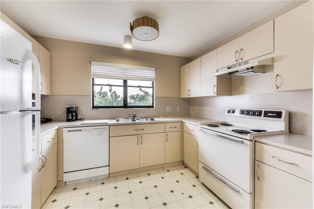 1149 Periwinkle Way , Unit 2, Sanibel, FL 33957 Photo