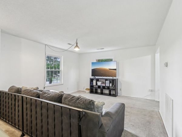 144 Airport Rd, Clarksville, TN 37042