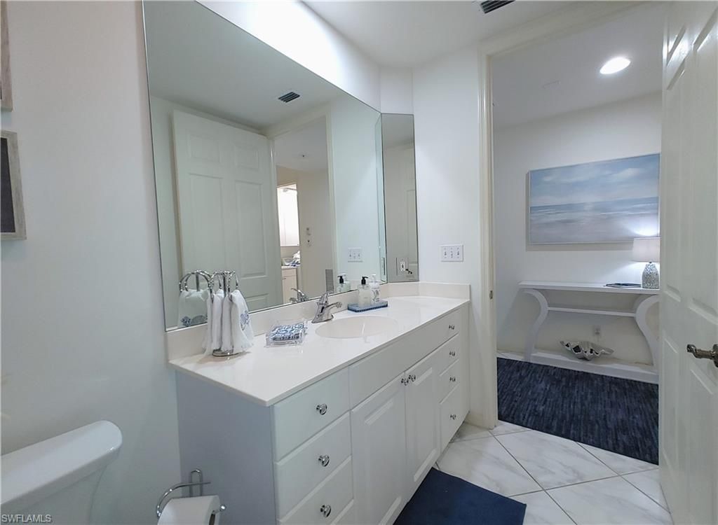400 Flagship Dr, Unit 704, Naples, FL 34108 Photo