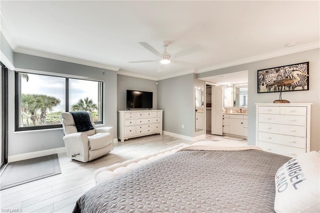 1605 Middle Gulf Dr, Unit 115, Sanibel, FL 33957 Photo