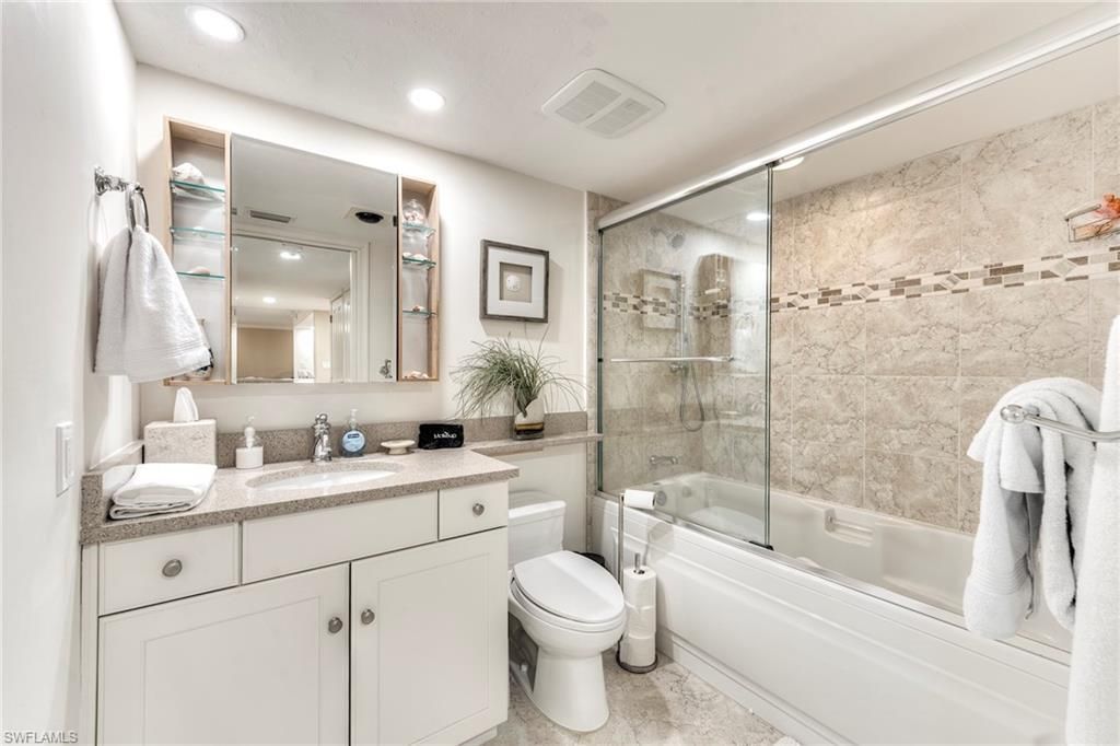 1605 Middle Gulf Dr, Unit 115, Sanibel, FL 33957 Photo