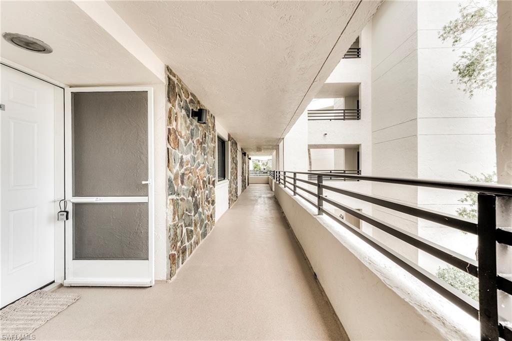 1605 Middle Gulf Dr, Unit 115, Sanibel, FL 33957 Photo