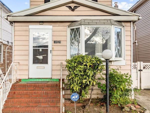 109-29 Van Wyck Expressway, Jamaica, NY 11435