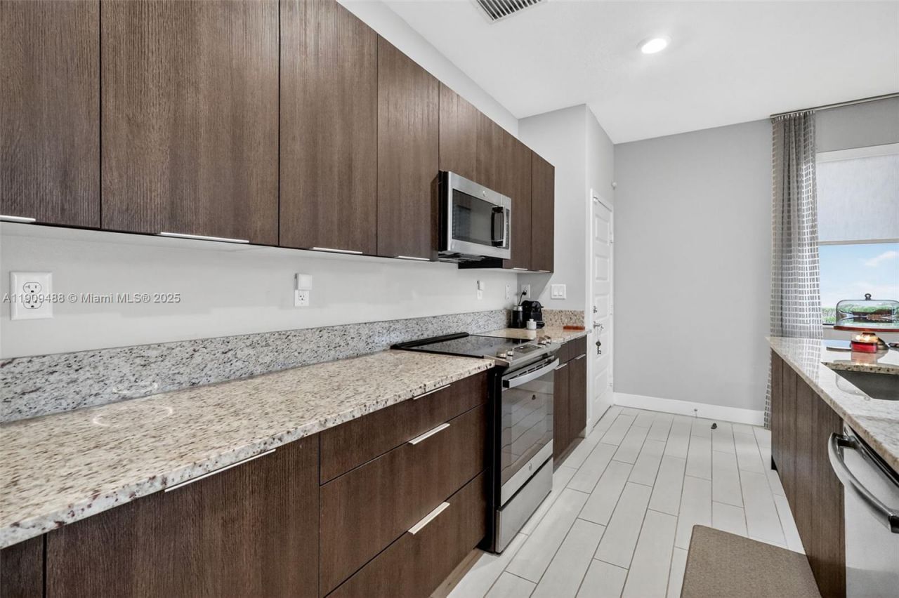 4740 NW 84th Ave, Doral, FL 33166 Photo