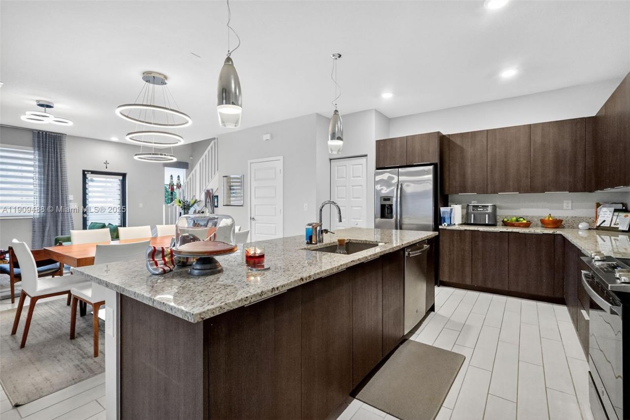 4740 NW 84th Ave, Doral, FL 33166 Photo