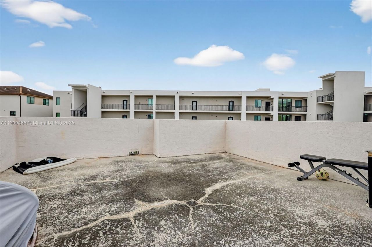 4740 NW 84th Ave, Doral, FL 33166 Photo