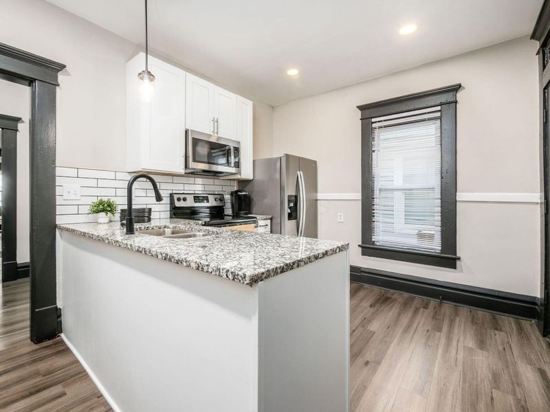 1633-1635 E Greenway Avenue, Columbus, OH 43203 Photo 13