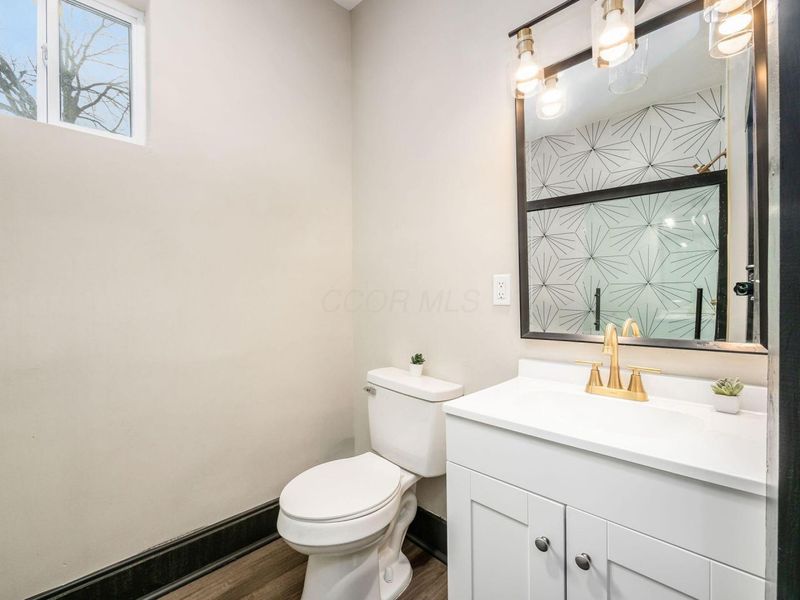 1633-1635 E Greenway Avenue, Columbus, OH 43203 Photo 16