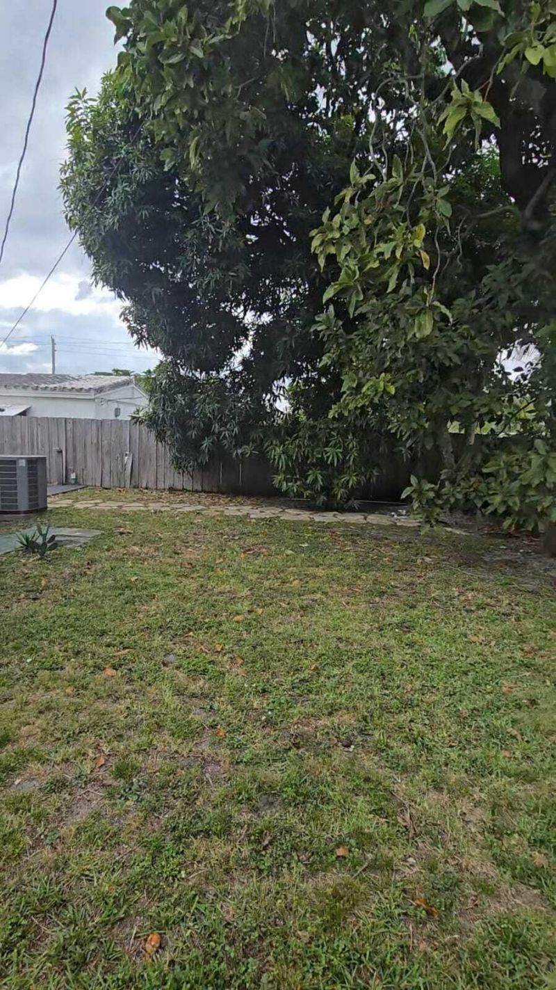 1435 NE 182nd Street, North Miami Beach, FL 33162 Photo