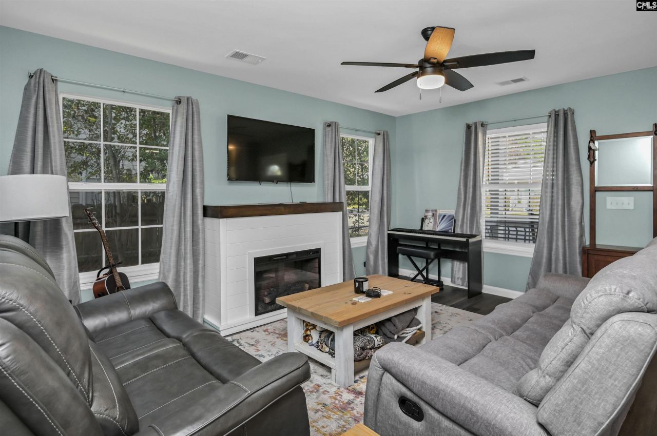 707 Holland Avenue Photo 14