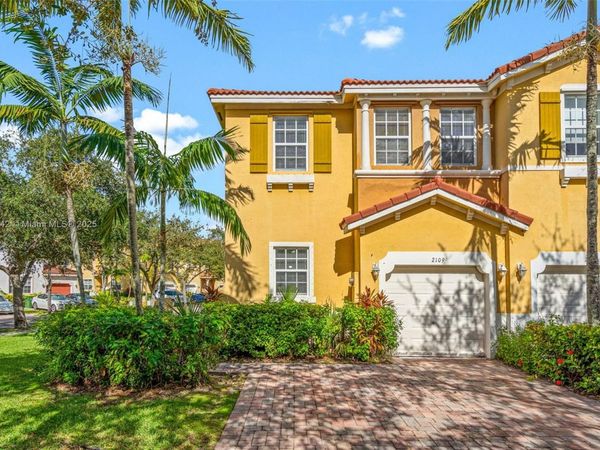 2109 NE 3rd Ct, Homestead, FL 33033