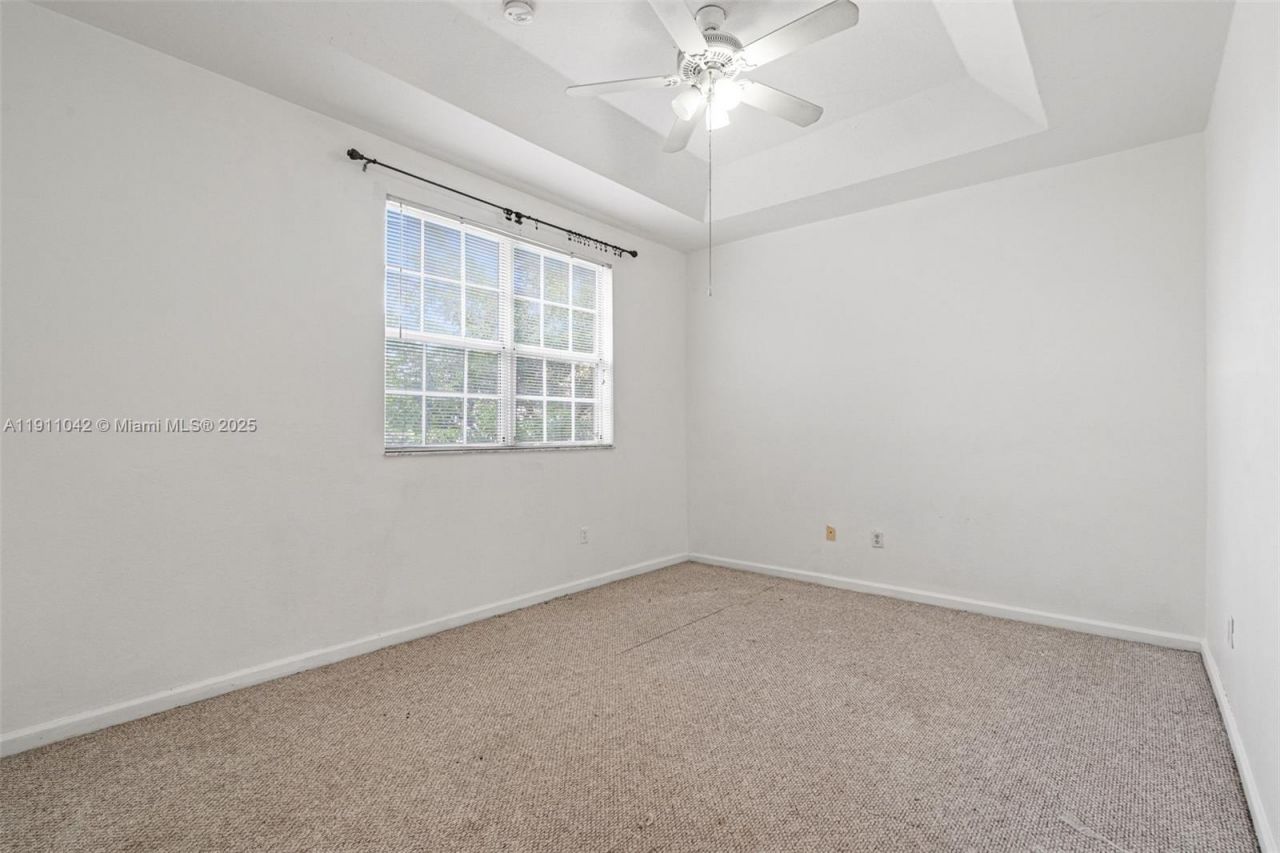 2109 NE 3rd Ct, Homestead, FL 33033 Photo