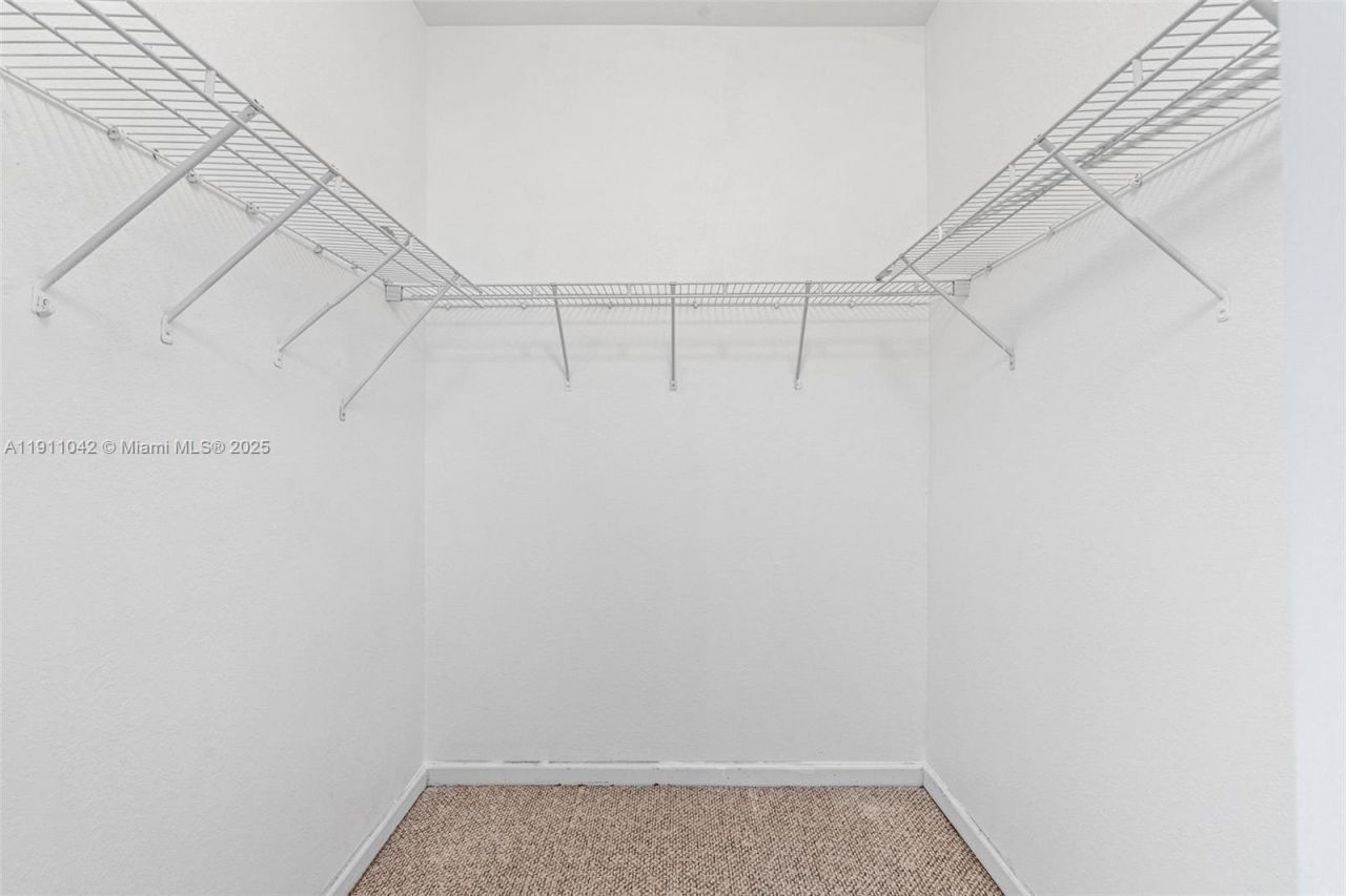 2109 NE 3rd Ct, Homestead, FL 33033 Photo