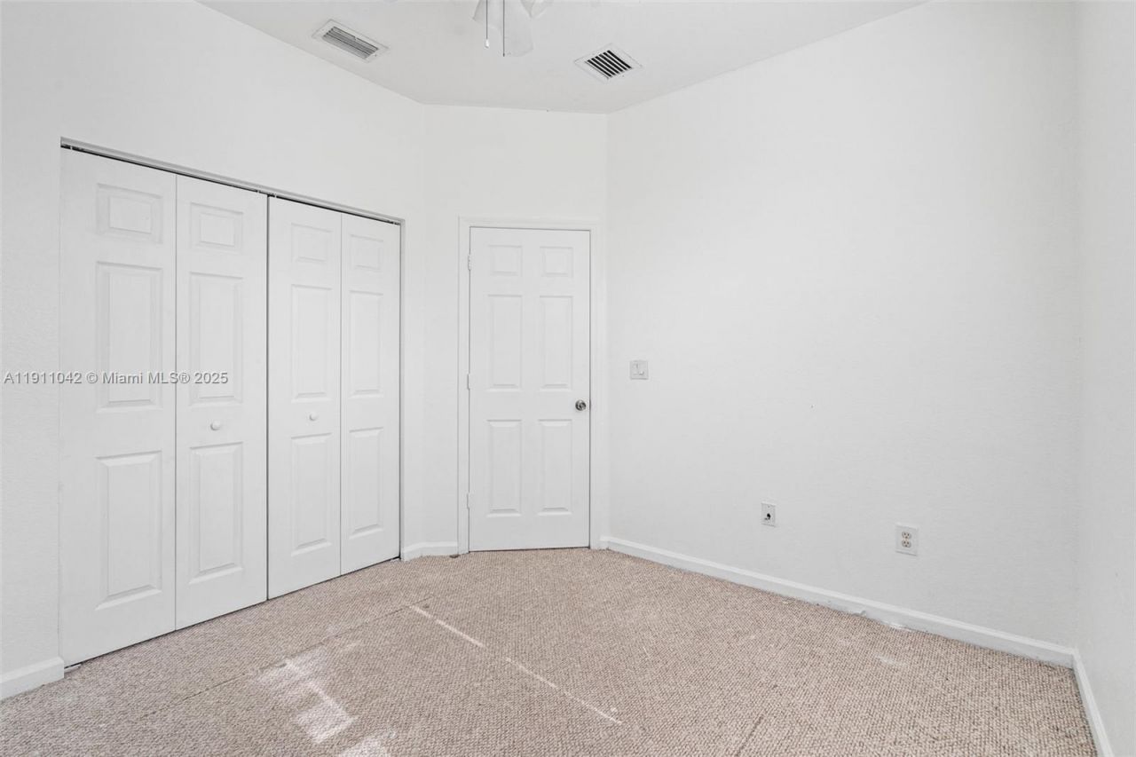 2109 NE 3rd Ct, Homestead, FL 33033 Photo