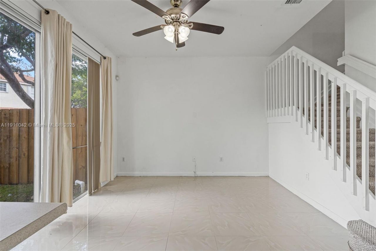 2109 NE 3rd Ct, Homestead, FL 33033 Photo