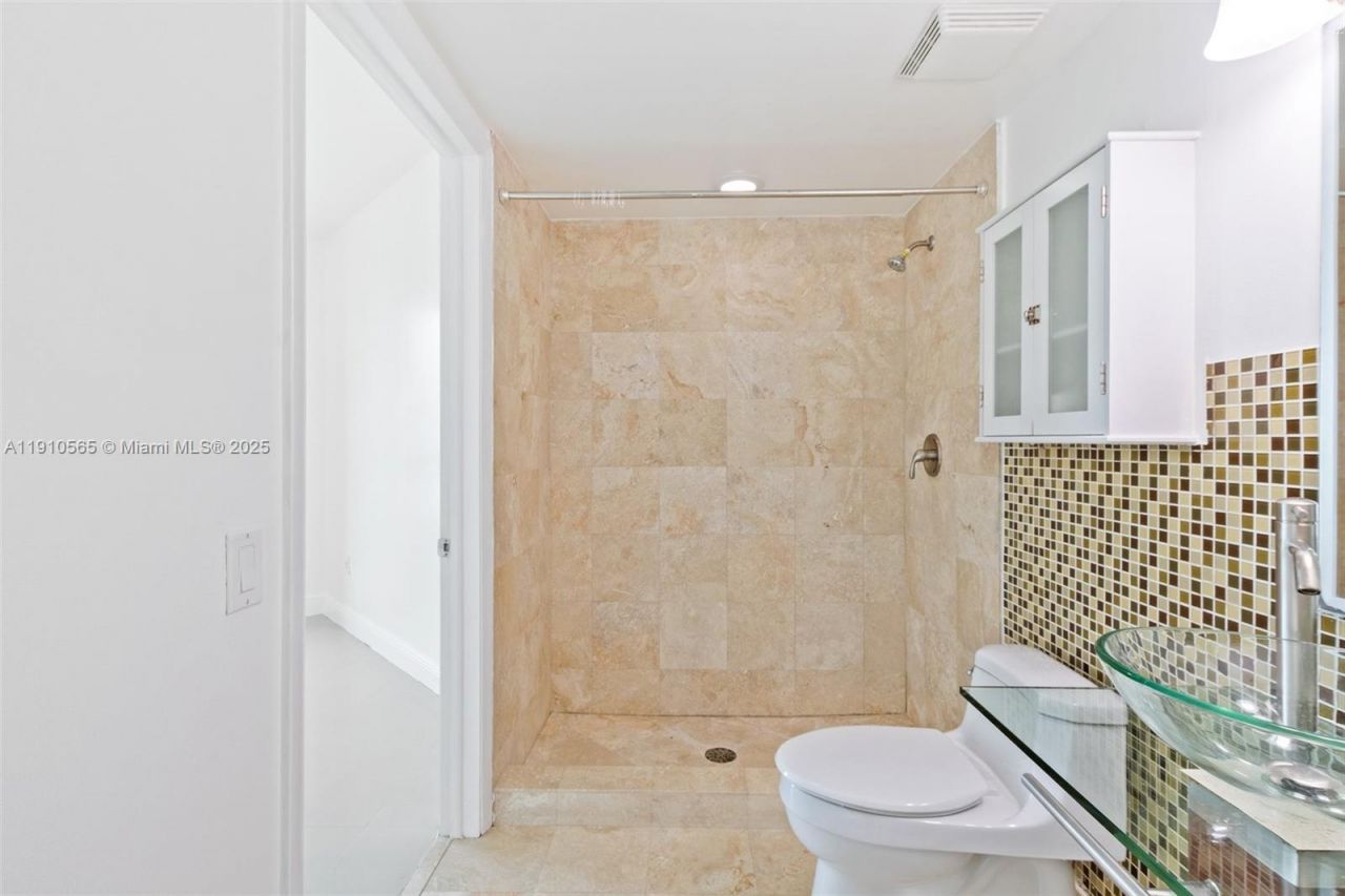 350 S Miami Ave, Unit 1805, Miami, FL 33130 Photo