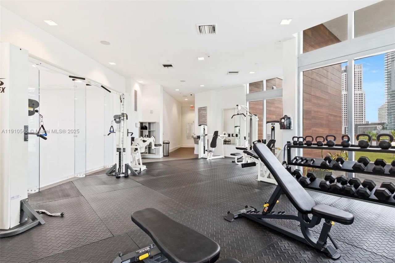 350 S Miami Ave, Unit 1805, Miami, FL 33130 Photo