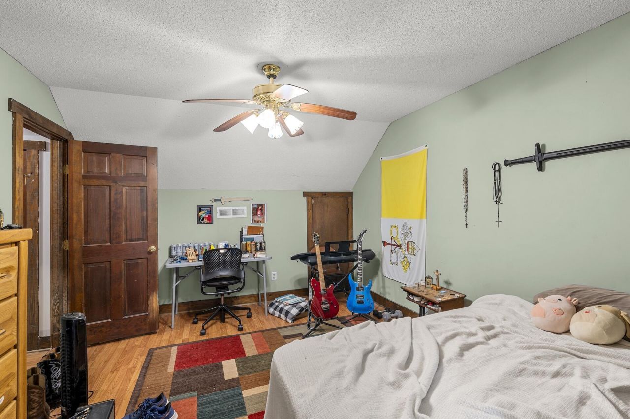 110 Bindon Circle Photo 31