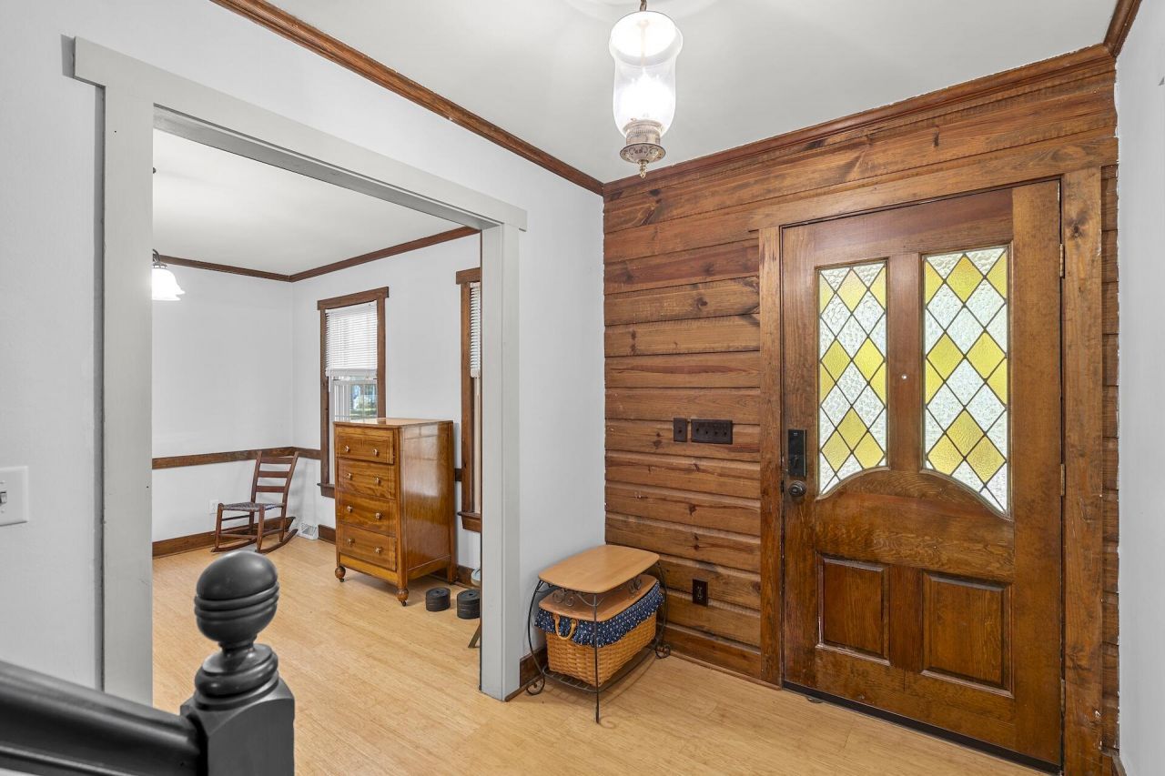 110 Bindon Circle Photo 8