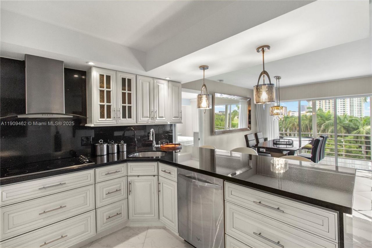 300 Diplomat Parkway, Unit 517, Hallandale Beach, FL 33009 Photo