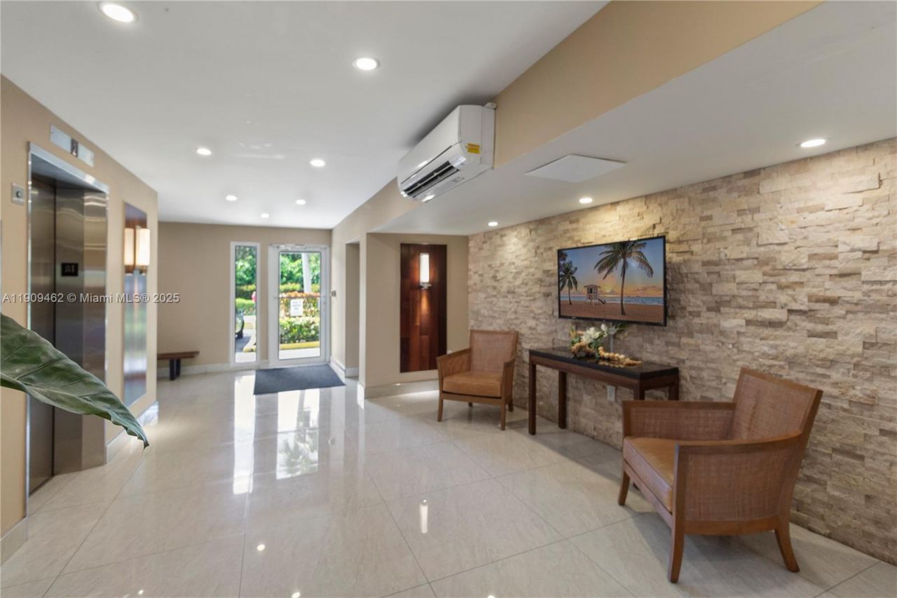 300 Diplomat Parkway, Unit 517, Hallandale Beach, FL 33009 Photo