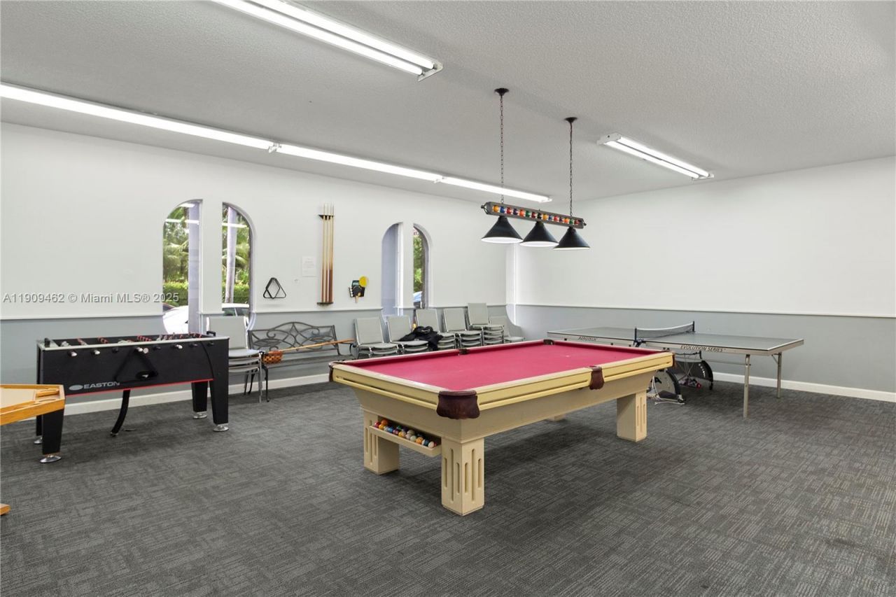 300 Diplomat Parkway, Unit 517, Hallandale Beach, FL 33009 Photo