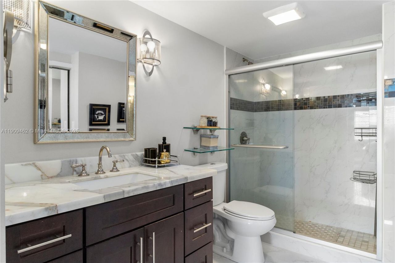 300 Diplomat Parkway, Unit 517, Hallandale Beach, FL 33009 Photo