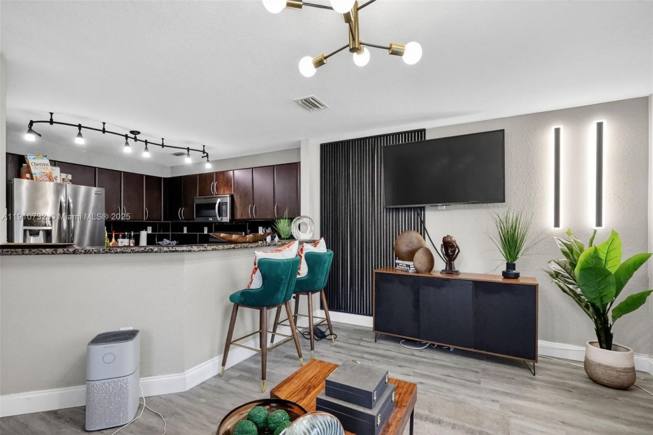 3004 SW 129th Way, Unit 150, Miramar, FL 33027 Photo