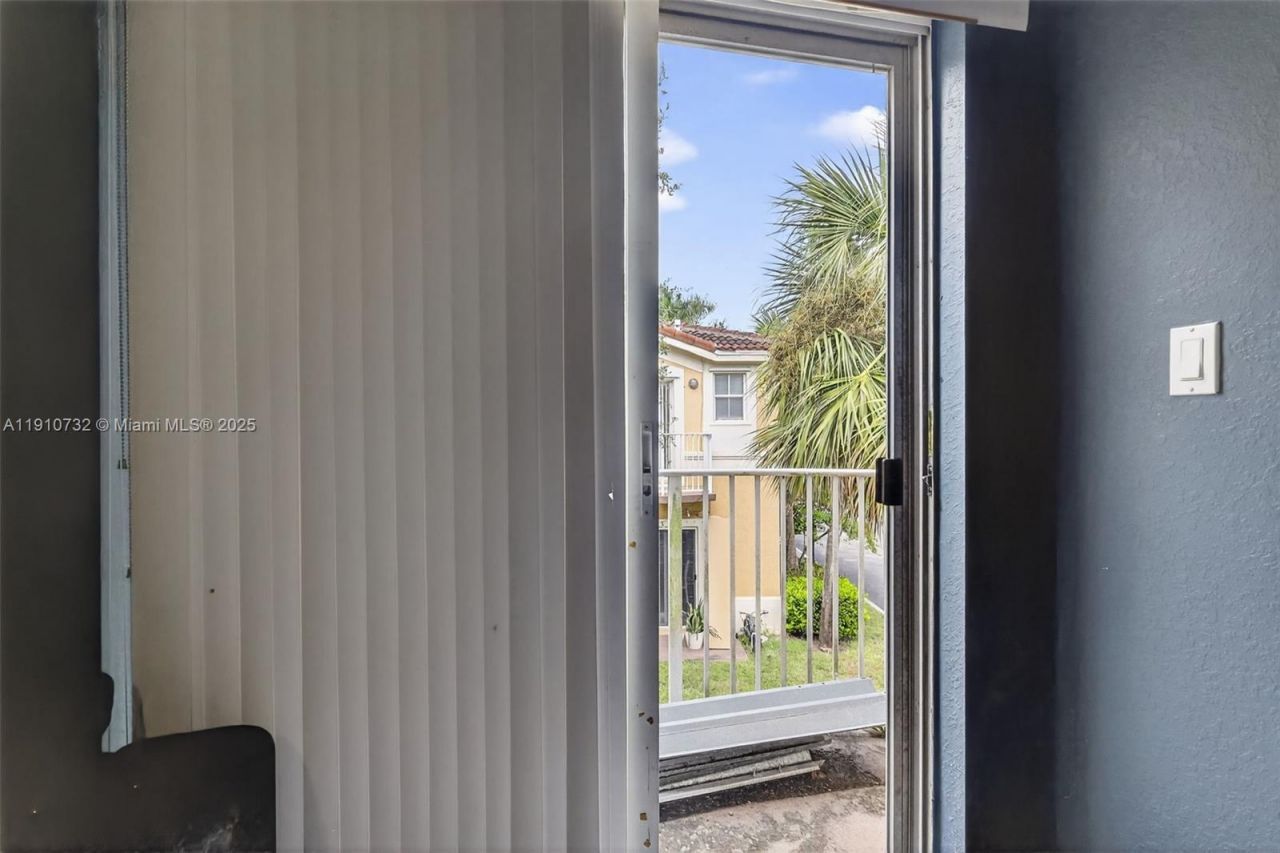 3004 SW 129th Way, Unit 150, Miramar, FL 33027 Photo