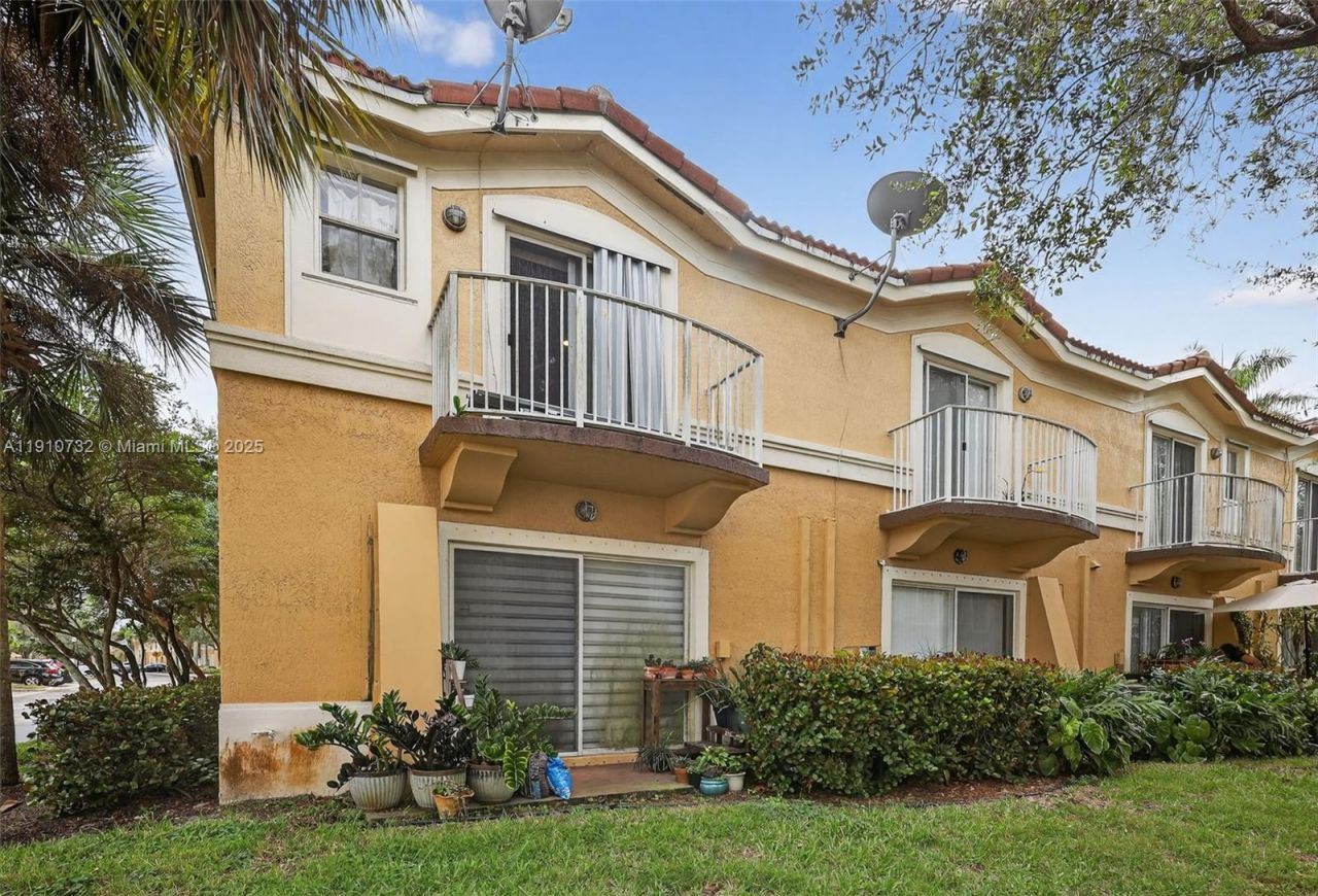 3004 SW 129th Way, Unit 150, Miramar, FL 33027 Photo