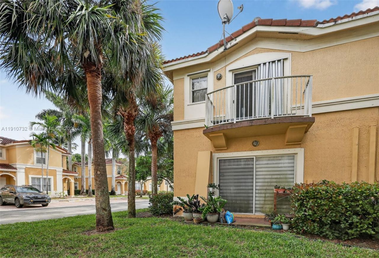 3004 SW 129th Way, Unit 150, Miramar, FL 33027 Photo