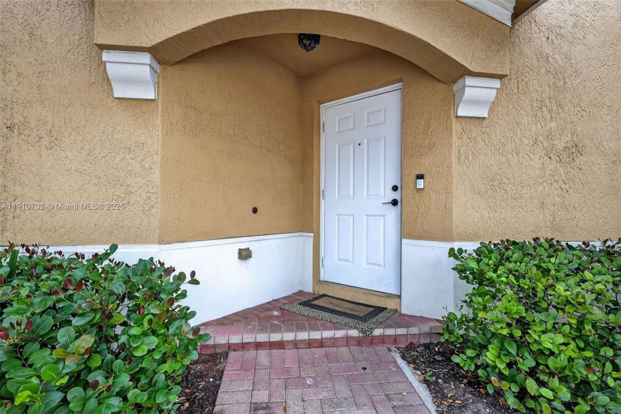 3004 SW 129th Way, Unit 150, Miramar, FL 33027 Photo