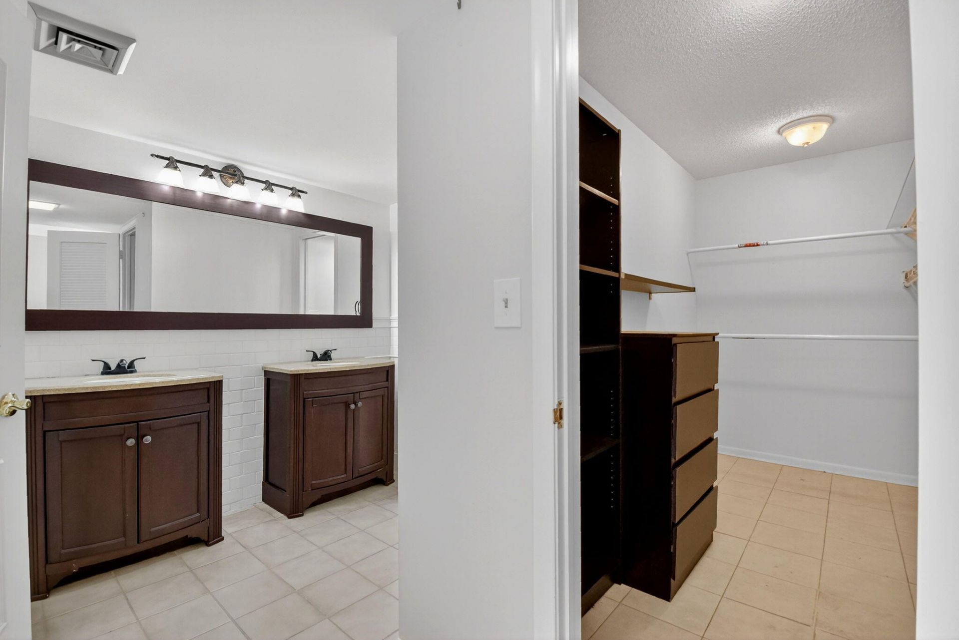 2000 Presidential Way, Unit 206, West Palm Beach, FL 33401 Photo