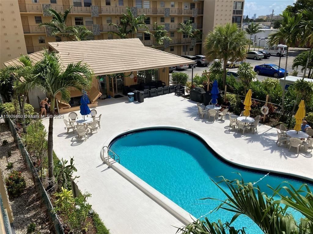 2145 Pierce St, Unit 205, Hollywood, FL 33020 Photo