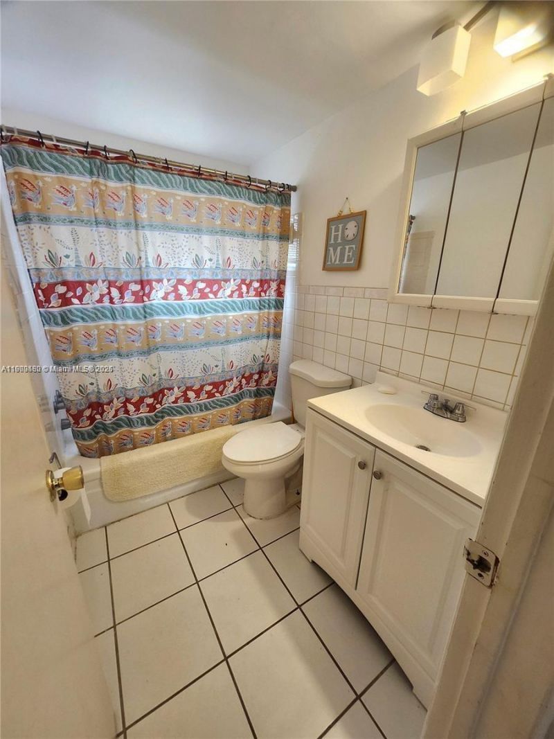 2145 Pierce St, Unit 205, Hollywood, FL 33020 Photo