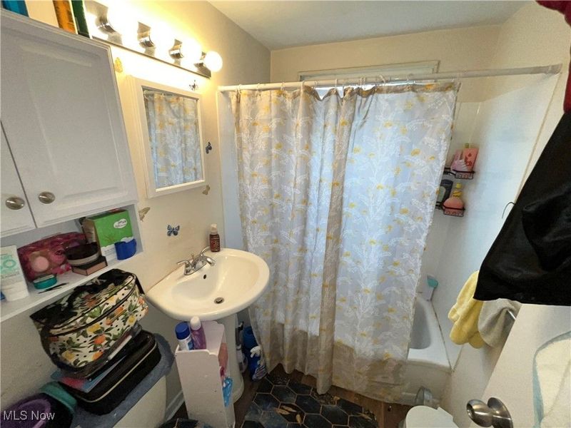 22751 Fox Avenue, Euclid, OH 44123 Photo 8