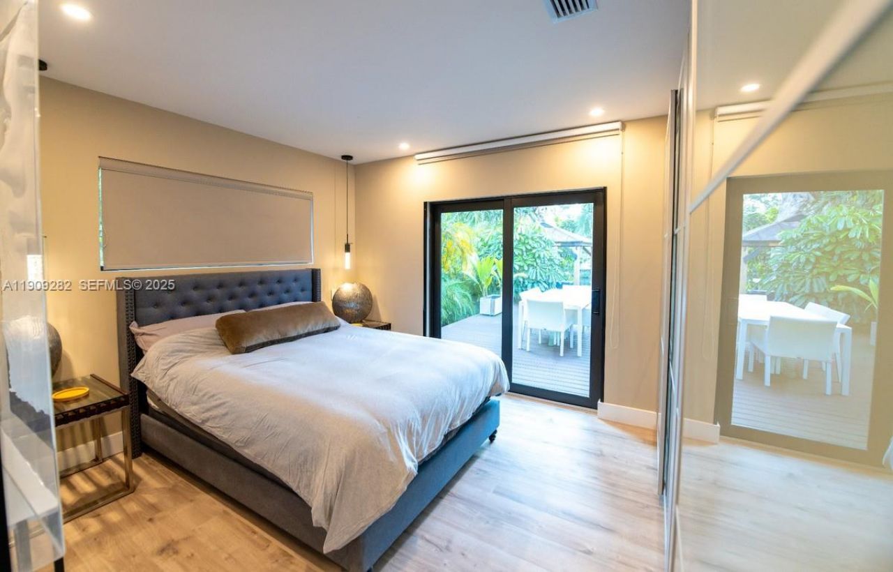 12330 Griffing Blvd, North Miami, FL 33161 Photo