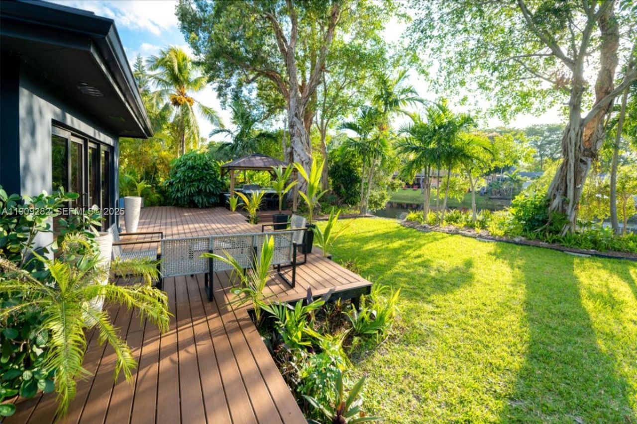 12330 Griffing Blvd, North Miami, FL 33161 Photo