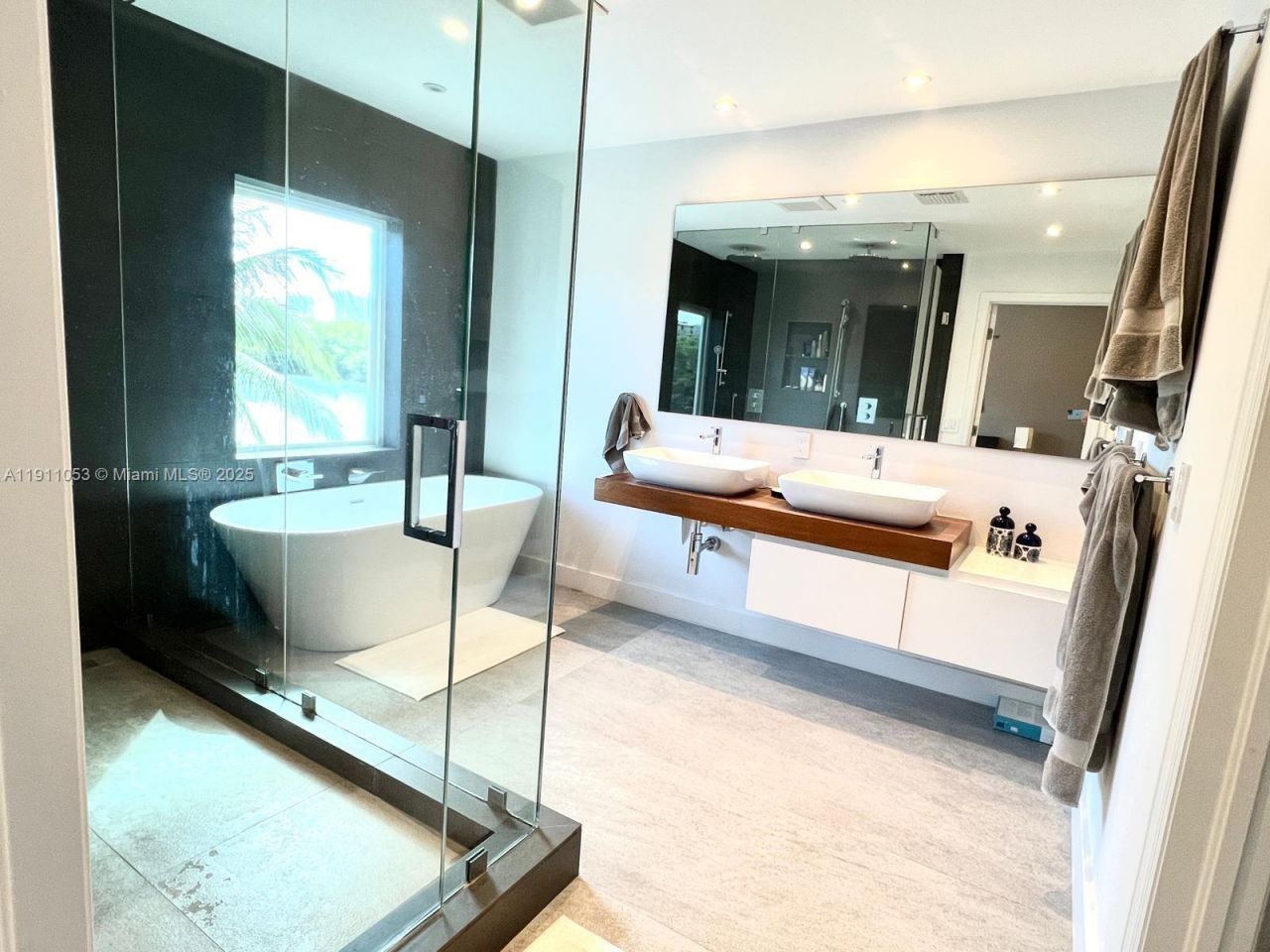 20825 NE 32nd Pl, Aventura, FL 33180 Photo