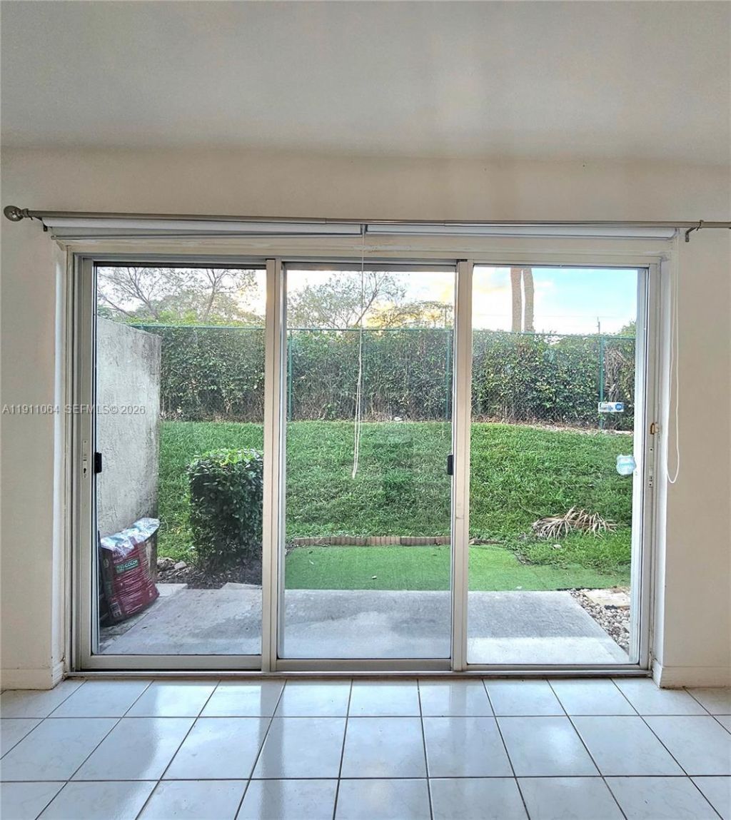 2280 NW 171st Ter, Pembroke Pines, FL 33028 Photo