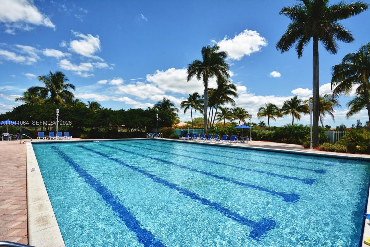 2280 NW 171st Ter, Pembroke Pines, FL 33028 Photo