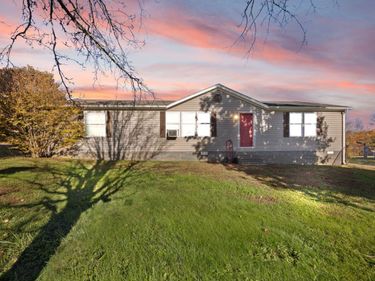 324 Lawless Lane, Jamestown, KY 42629