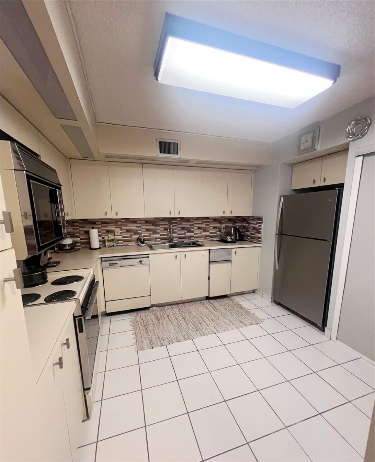 2802 N 46th Avenue, Unit 321B, Hollywood, FL 33021 Photo