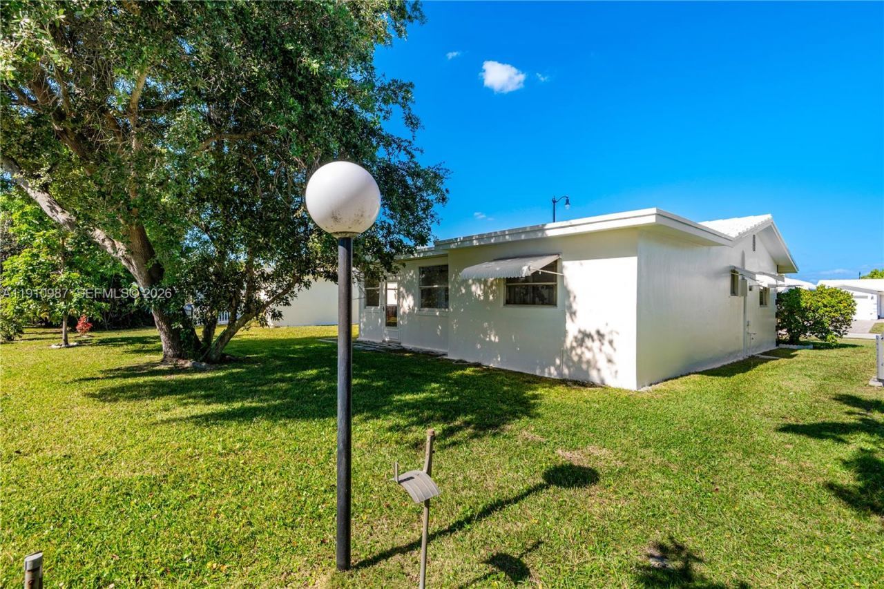 340 Leisure Blvd, Pompano Beach, FL 33064 Photo