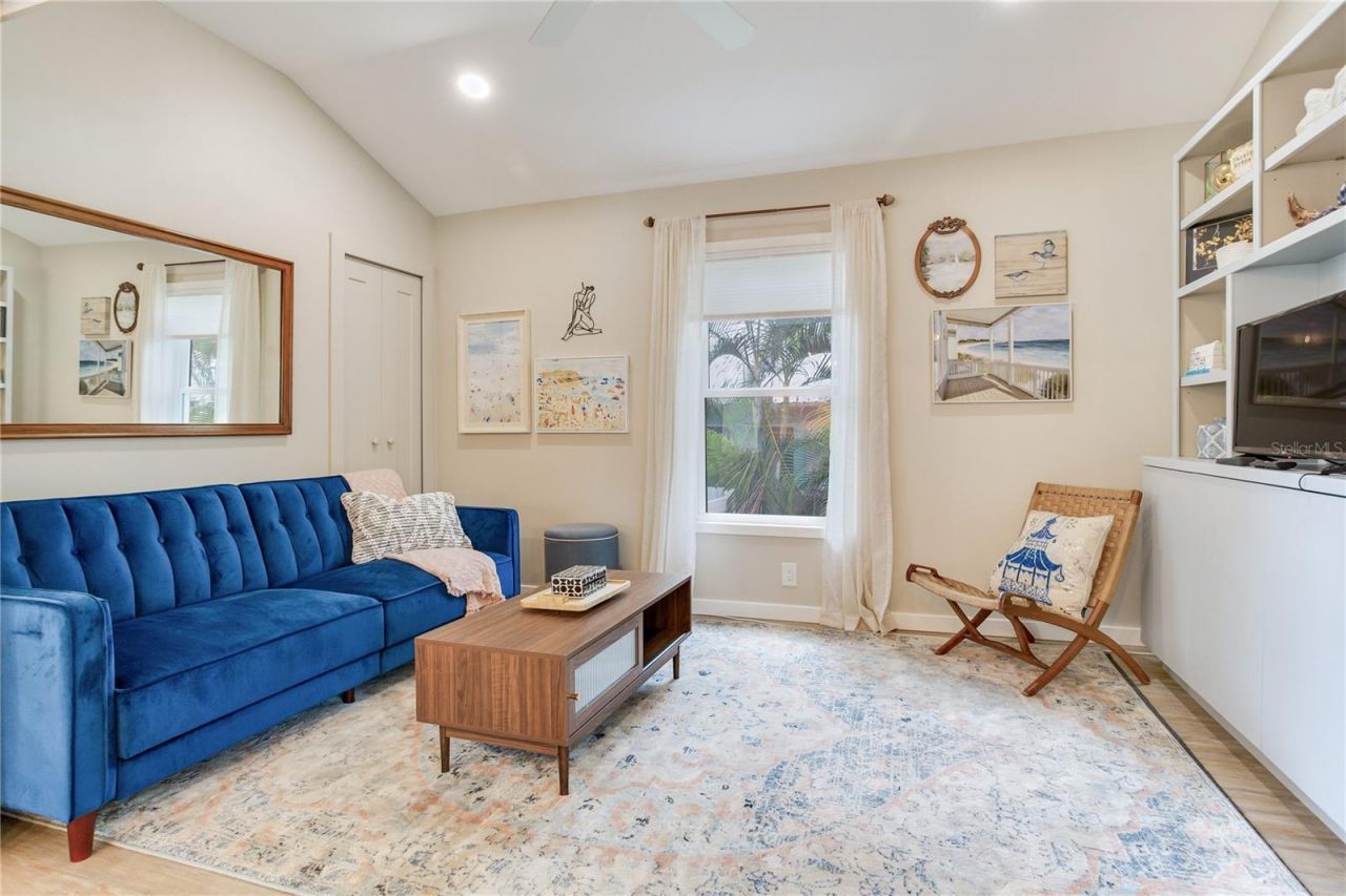 652 Ohio Place, Sarasota, FL 34236 Photo