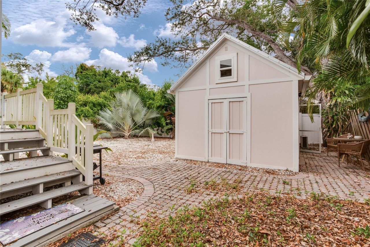 652 Ohio Place, Sarasota, FL 34236 Photo