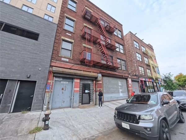 11 Canal Place, Bronx, NY 10451